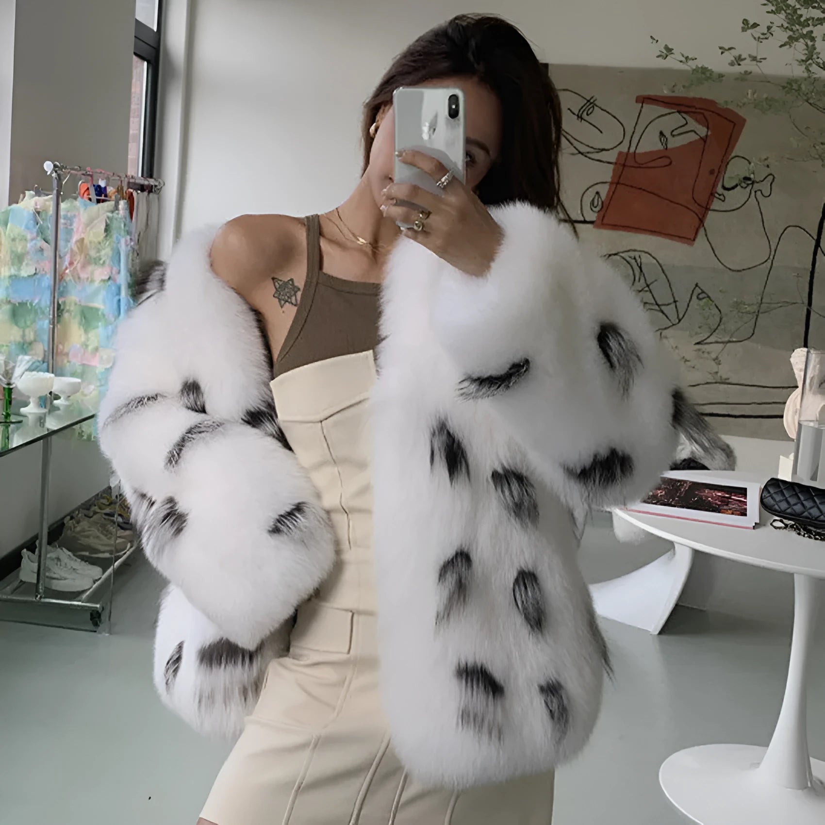 Black and white plus size faux fur coat with Korean slim fit and short length.