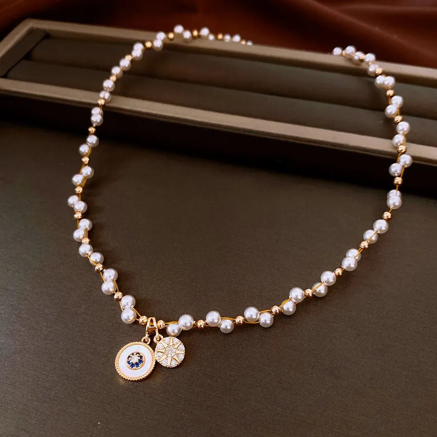 Golden-white women's necklace with geometric round zircon pendant on adjustable 41-50cm chain