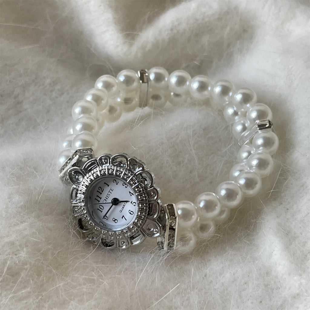 Women's quartz pearl bracelet watch with alloy case and glass mirror face