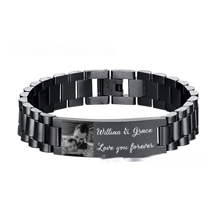 Men's bracelet with curved stainless steel lettering plate and titanium steel heart-shaped links