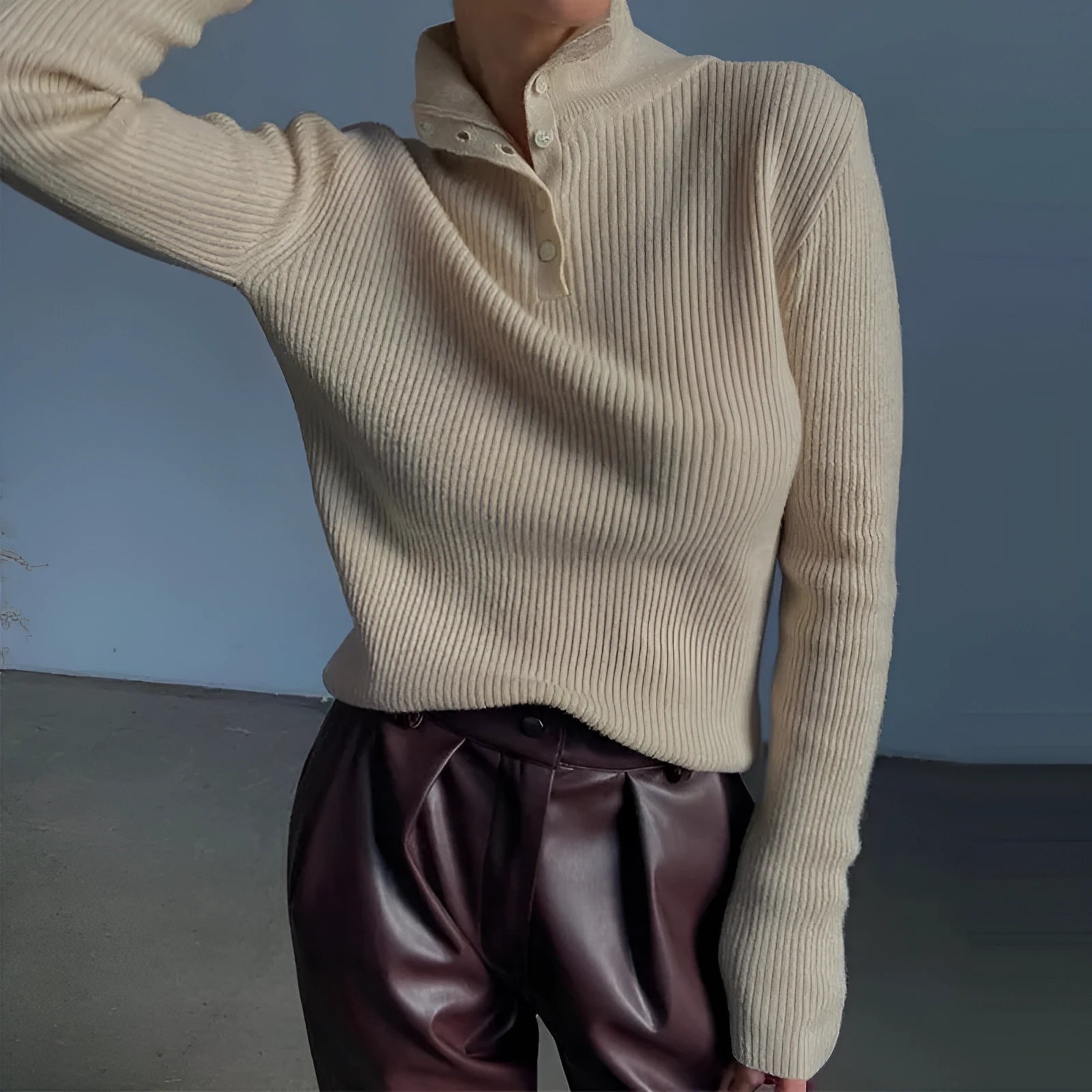 Retro single-breasted pullover sweater with half turtleneck in slim fit design