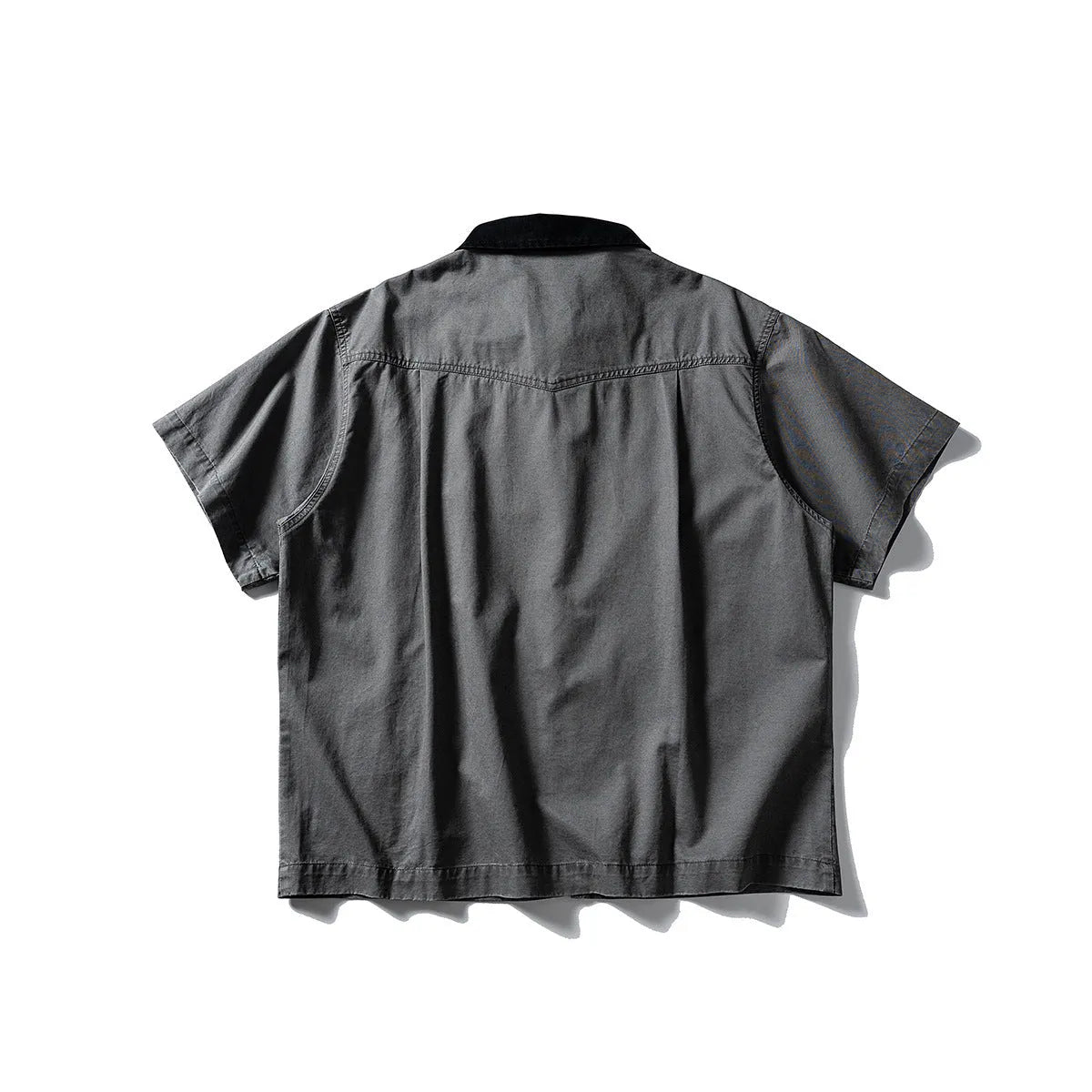 Men's washed overalls shirt with short sleeves in khaki and grey colour options