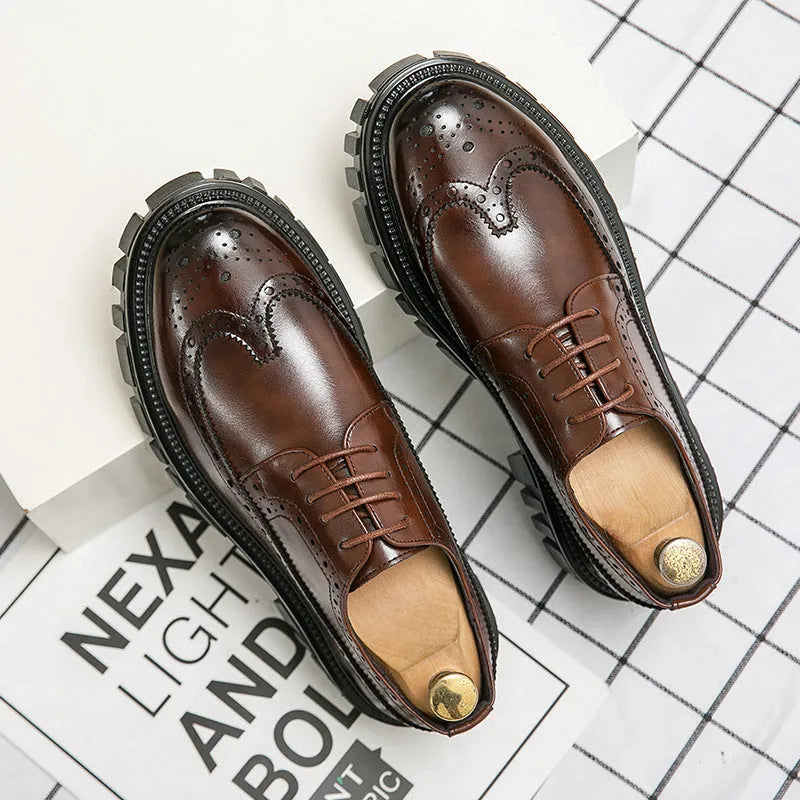 Men's black and brown brogue business shoes with round toe and breathable design