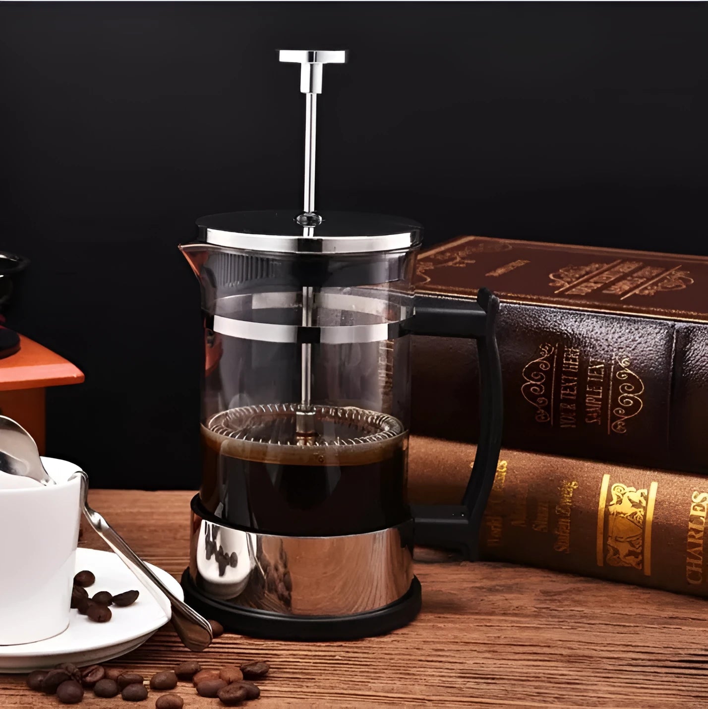 Small stainless steel and glass coffee maker with 350ml capacity
