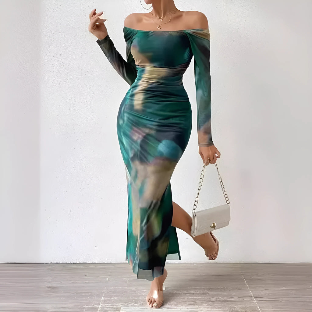 Printed pleated fishtail dress in mesh fabric with square collar and split design