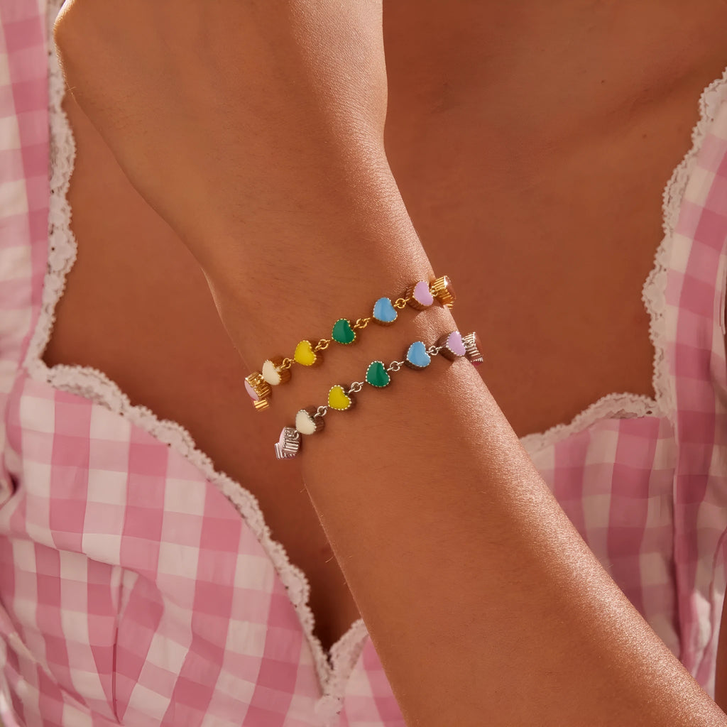 Women's heart-shaped titanium steel bracelet with 18K gold electroplating in gold or steel colour options