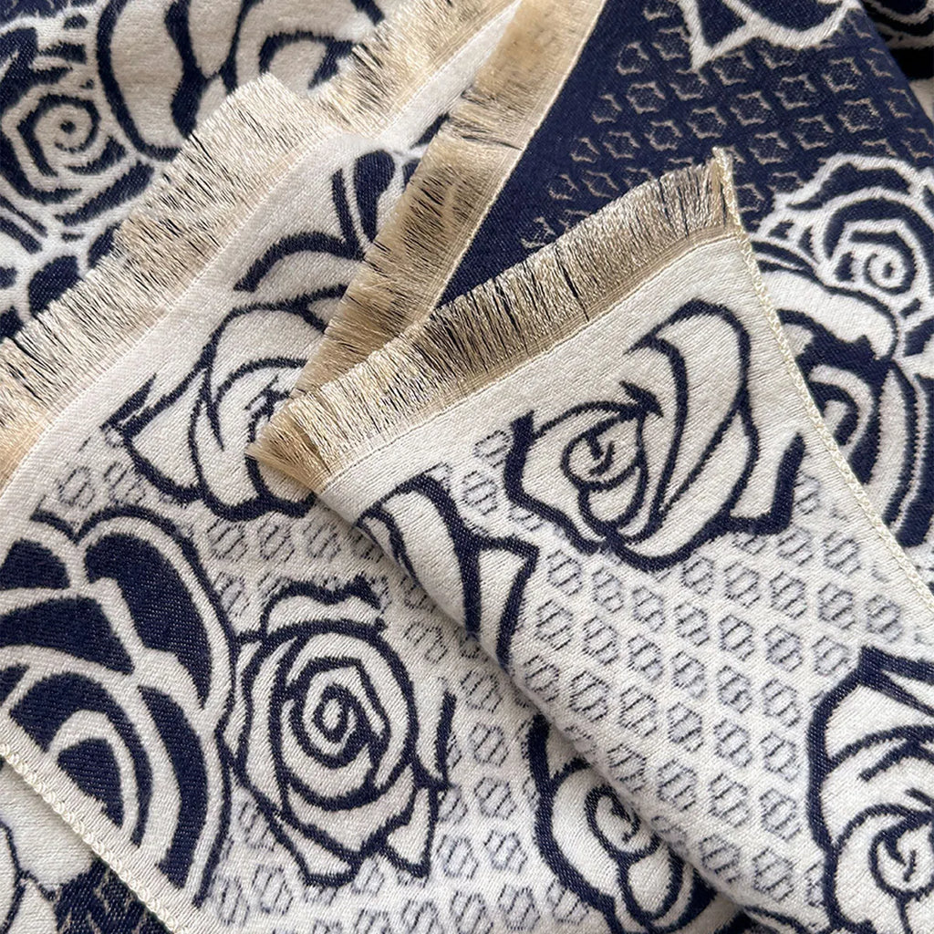 Thick winter scarf in imitation cashmere with tassel ends showing colour options