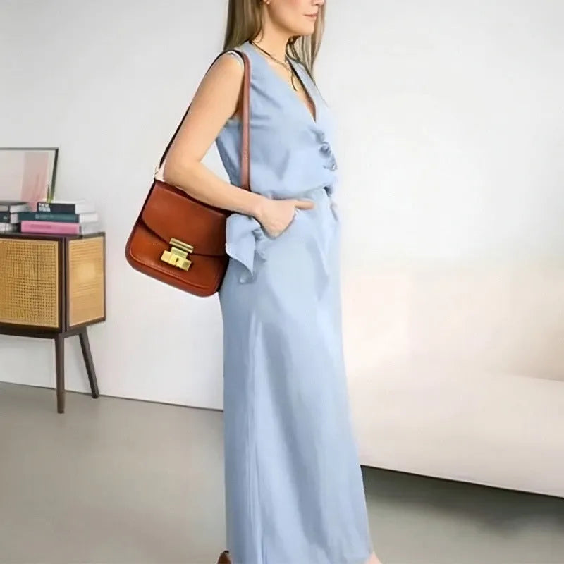Women's sleeveless two-piece suit with vest and long skirt in polyester fabric