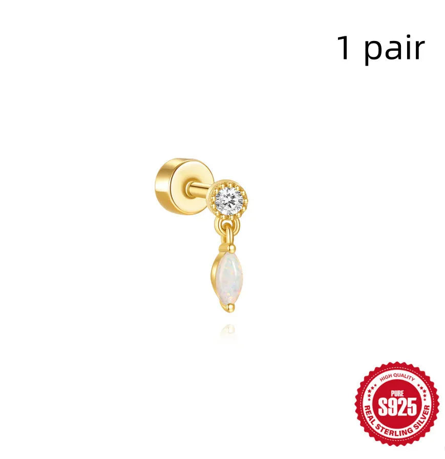 S925 sterling silver flat column thread geometric ear bone stud in a gold tone finish.