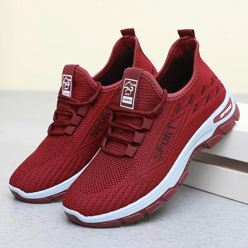 Casual low-top sneakers with soft PVC sole in various colours for sports and leisure wear