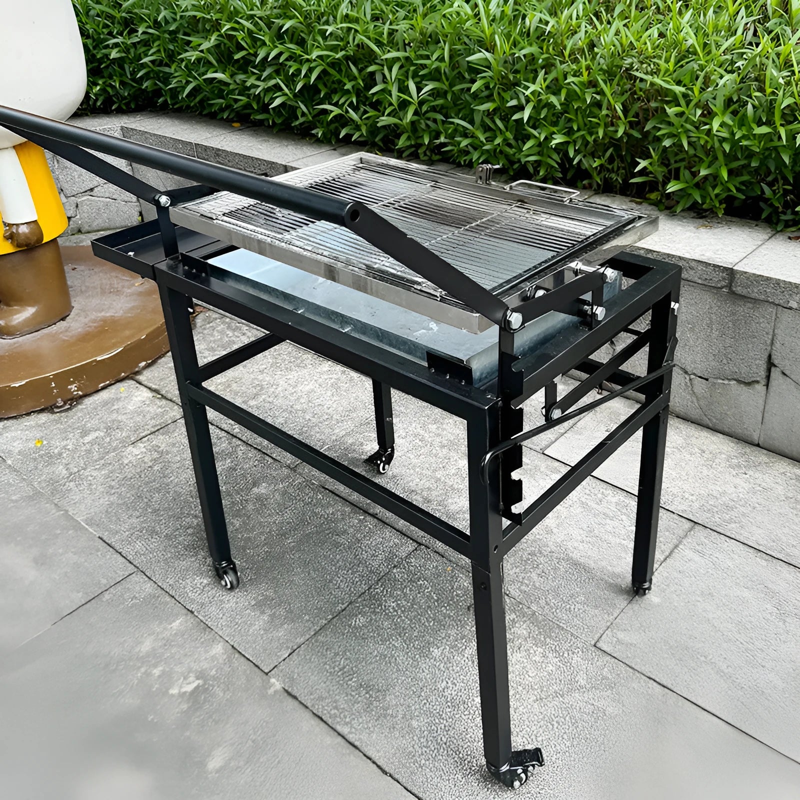 Large foldable charcoal barbecue stove for courtyard and garden use