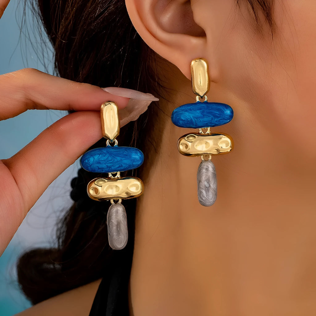 Women's geometric stud earrings in zinc alloy with electroplated multicolour finish