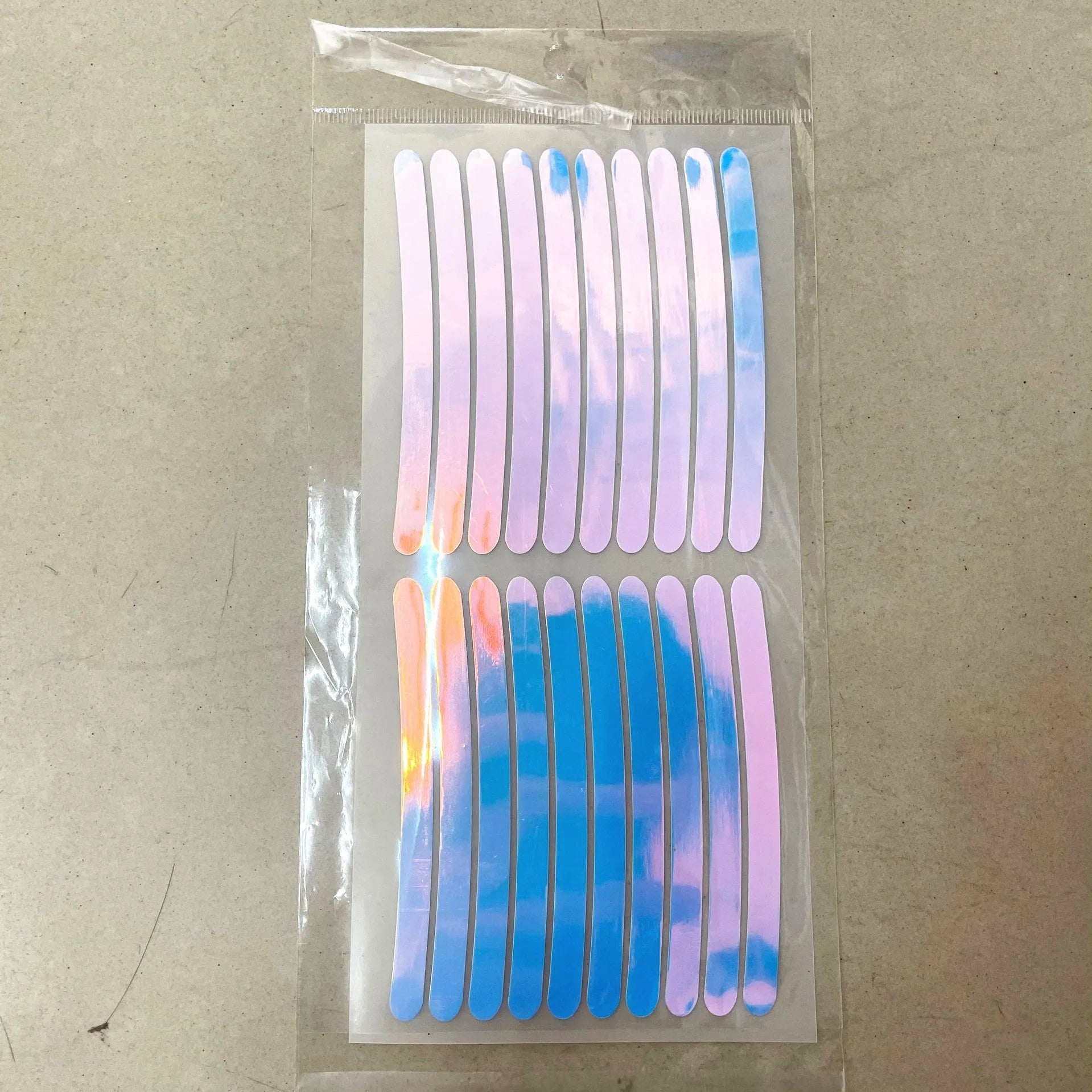 20 pieces of arc-shaped PVC reflective stickers for car wheel hubs in multiple colour options