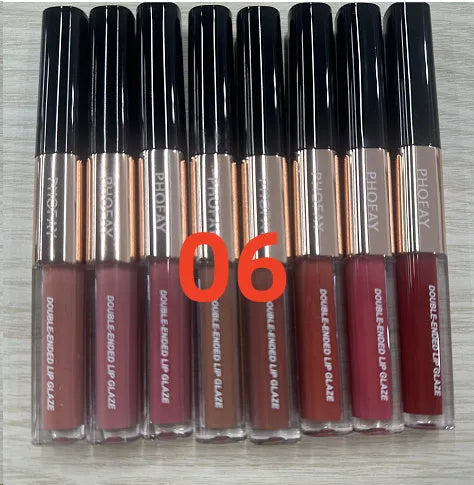 C-L021 double-head lip gloss showing two applicator wands and non-stick cup design