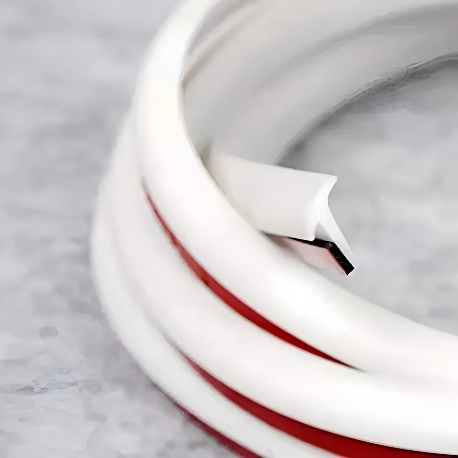 Black and white TPE rubber seal strip for automotive and machinery gap filling applications