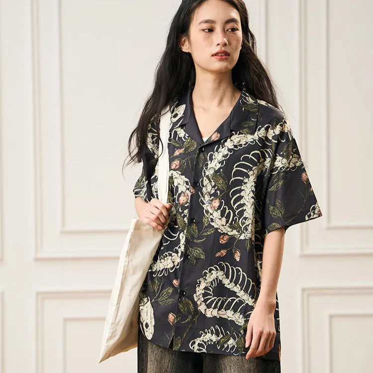 Snake bone pattern printed Cuban collar short sleeve shirt in loose fit cardigan style