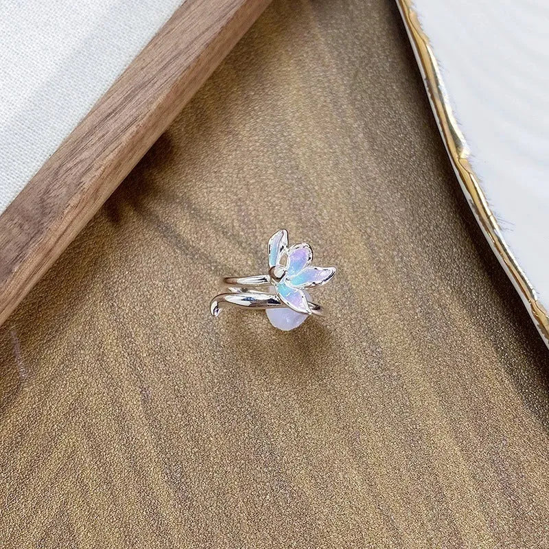 Adjustable copper insect ring with drip oil colour treatment in gold-tone finish