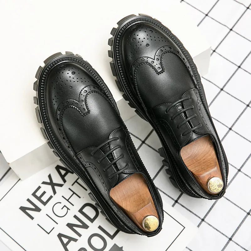 Men's black and brown brogue business shoes with round toe and breathable design