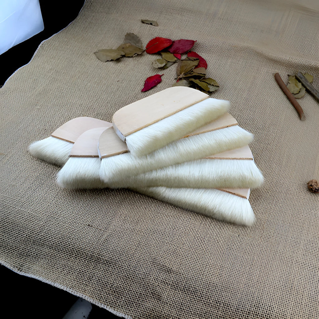 Wool brush for art mounting and paint paste board shading in picture colour
