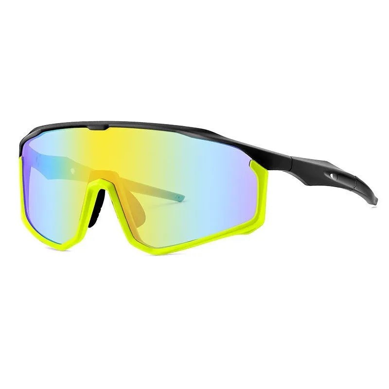Colourful mountaineering goggles with full frame and UV-protective PC lenses for climbing and hiking.
