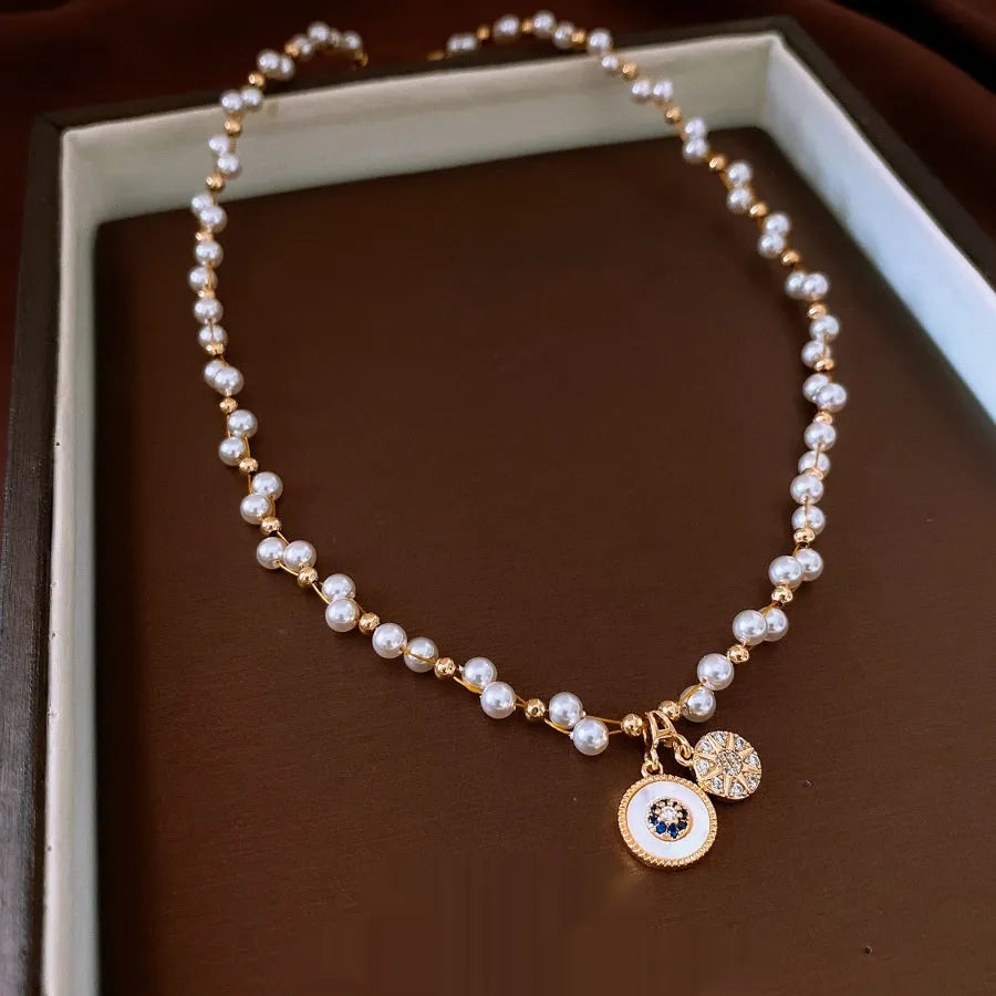 Golden-white women's necklace with geometric round zircon pendant on adjustable 41-50cm chain