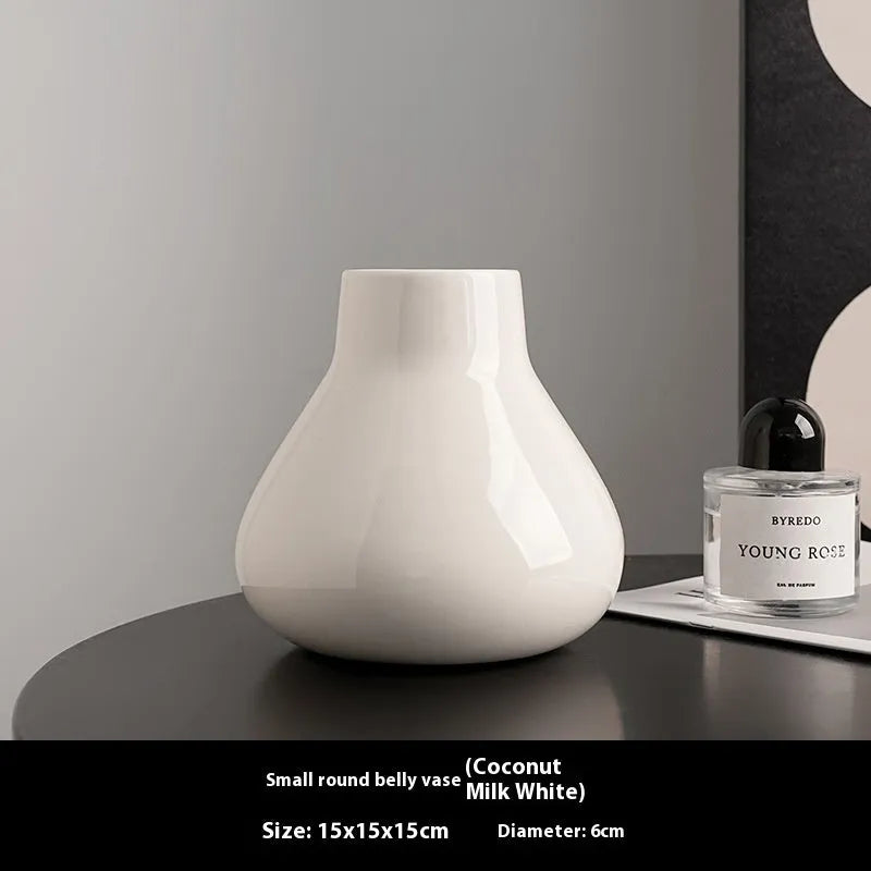 Black and white ceramic round belly French high sense decorative vases with artificial flower arrangements