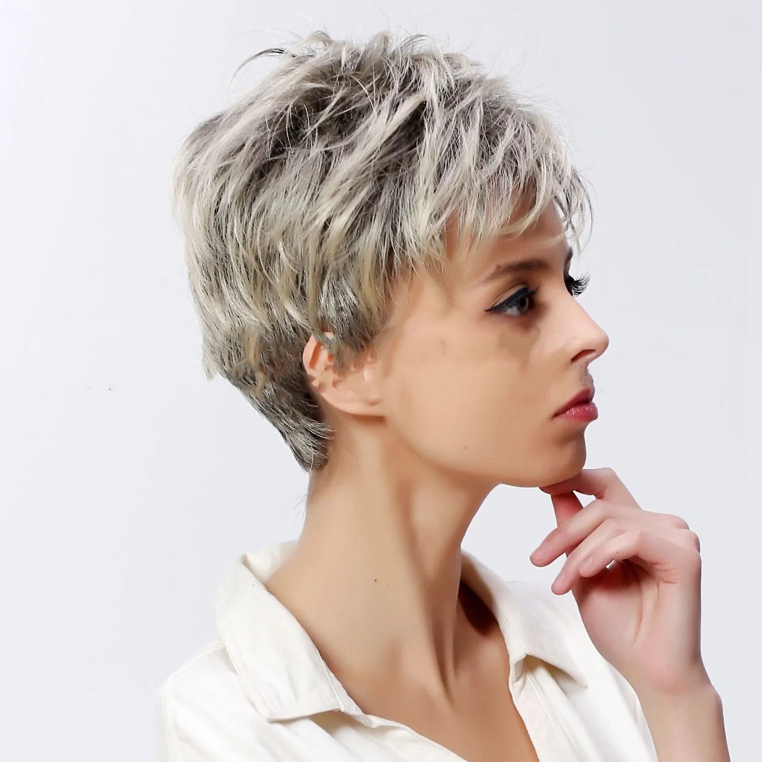 White short hair set with flower detail, 8 inch length, full mechanism construction, 90g