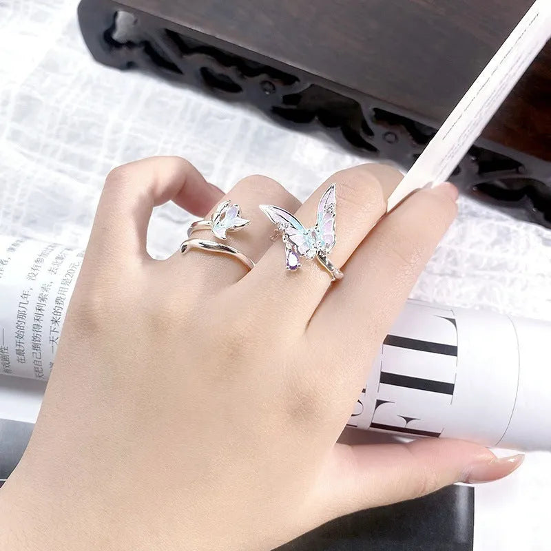 Adjustable copper insect ring with drip oil colour treatment in gold-tone finish