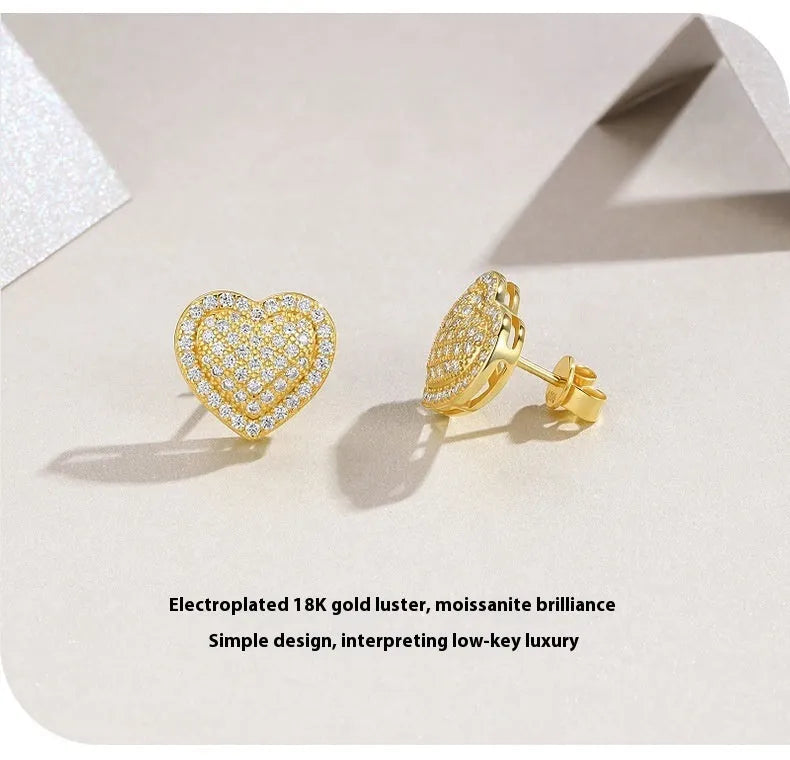 Golden heart-shaped moissanite stud earrings on S925 silver with gold plating