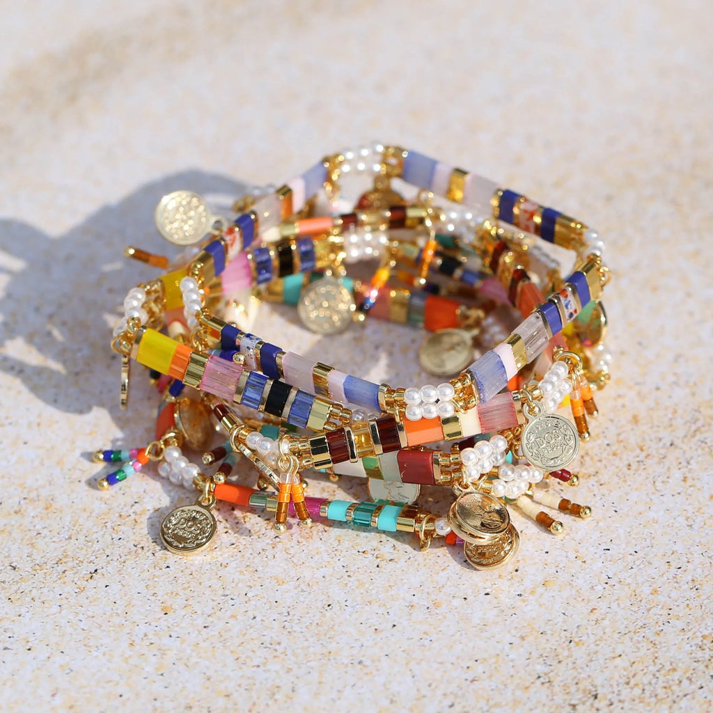 Women's imitation pearl beaded bracelet in European and American style with handmade construction