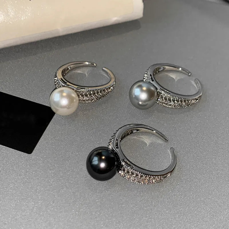 Adjustable opening copper ring with geometric design and black pearl finish for women