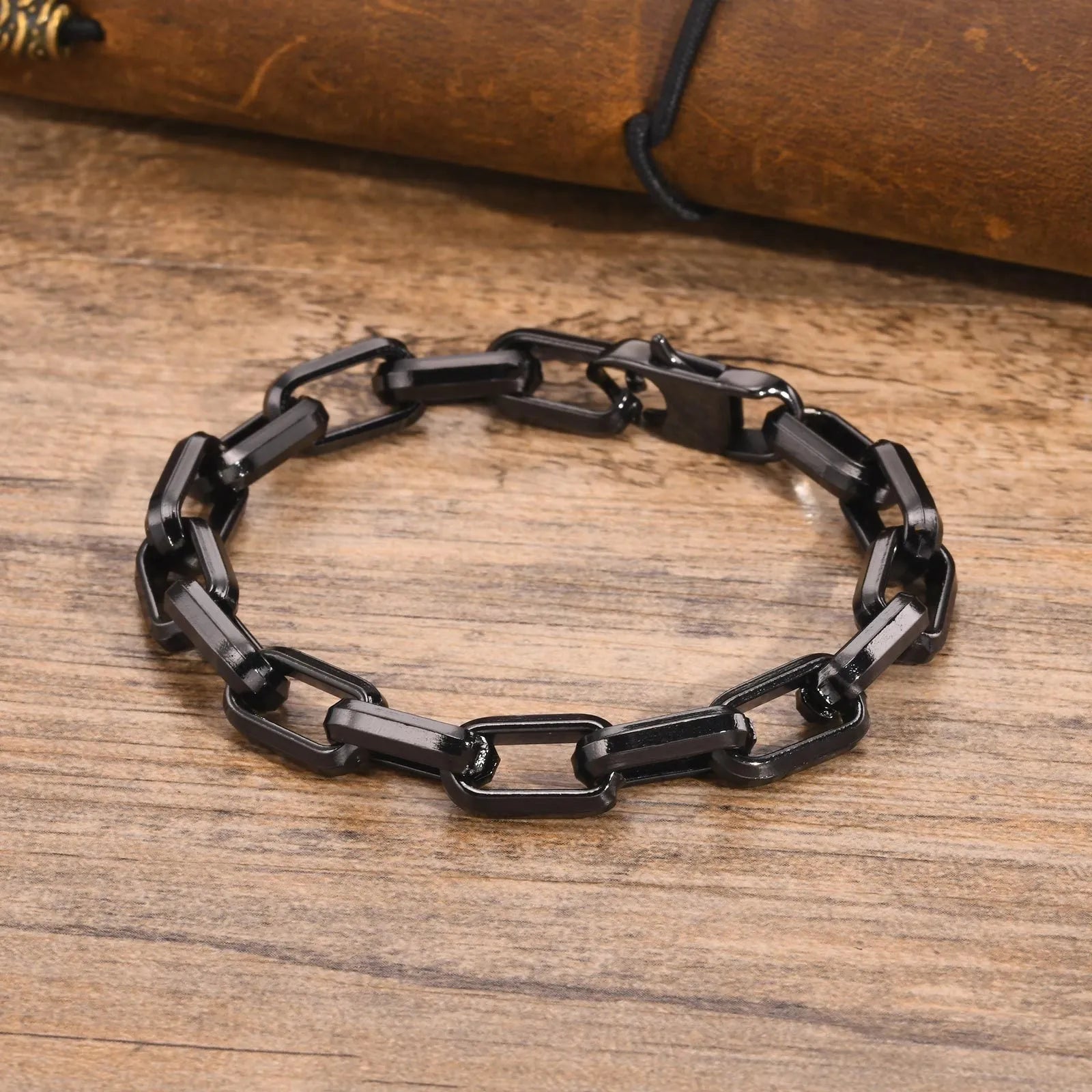 Men's titanium steel bracelet with square chain links in black, gold, retro or steel colours