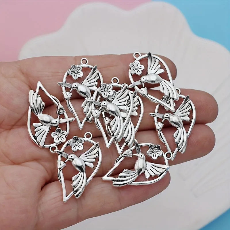 Magpie bird design alloy pendant with electroplated finish for DIY jewellery making