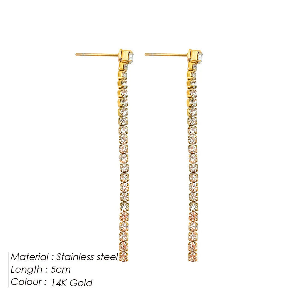 Women's geometric zircon earrings with Chinese style linear elements in gold or steel colour