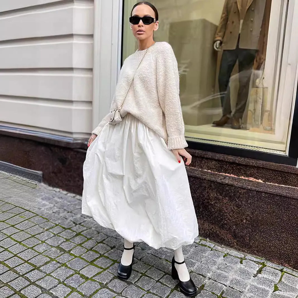 Women's solid colour cotton long skirt in black or white with elastic waistband