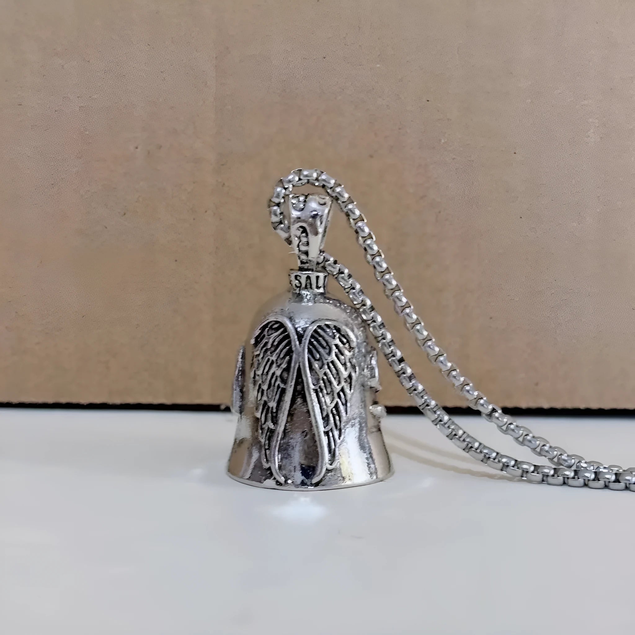 White angel wings necklace and keychain set with vintage electroplating finish