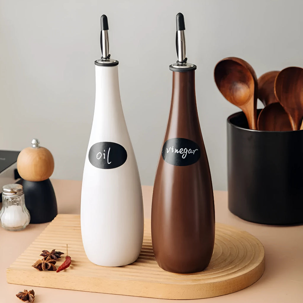 Ceramic oil pot with matching funnel in black, coffee, or white colour, 650ml capacity