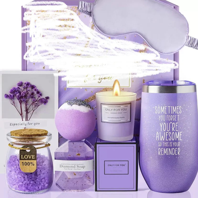 Soy wax aromatherapy candle bath set gift box in modern simplicity style with multiple colour suit options.