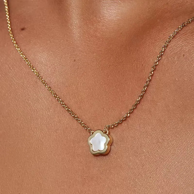 Mother of pearl shell flower necklace with gold or silver finish on O-shaped chain