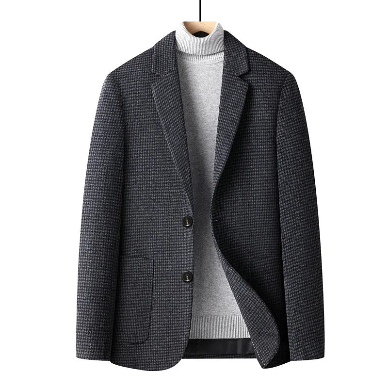 Men's slim fit wool suit in grey colour with non-ironing fabric for autumn winter wear