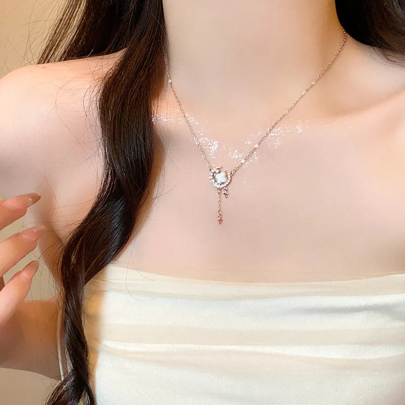 Gold star moon zirconium necklace on adjustable copper chain