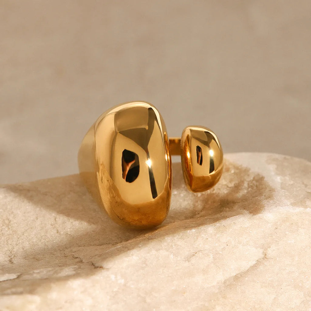 Stainless steel exaggerated geometric open ring with electroplated finish