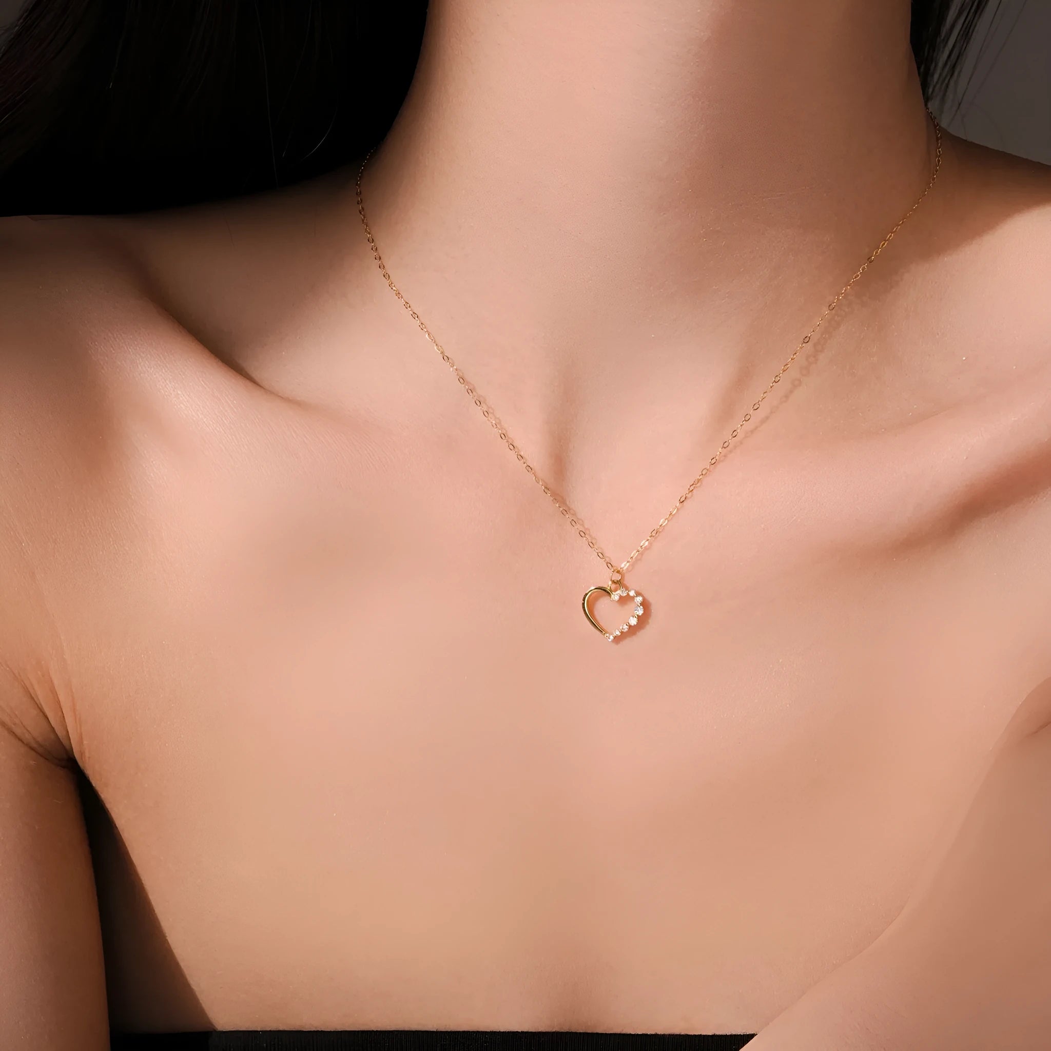S925 sterling silver hollow heart necklace with circle detailing on regular chain