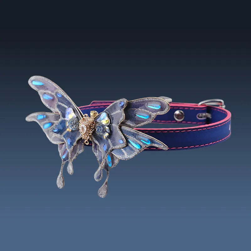 Purple colour-changing butterfly necklace with rhinestone decoration on alloy pendant