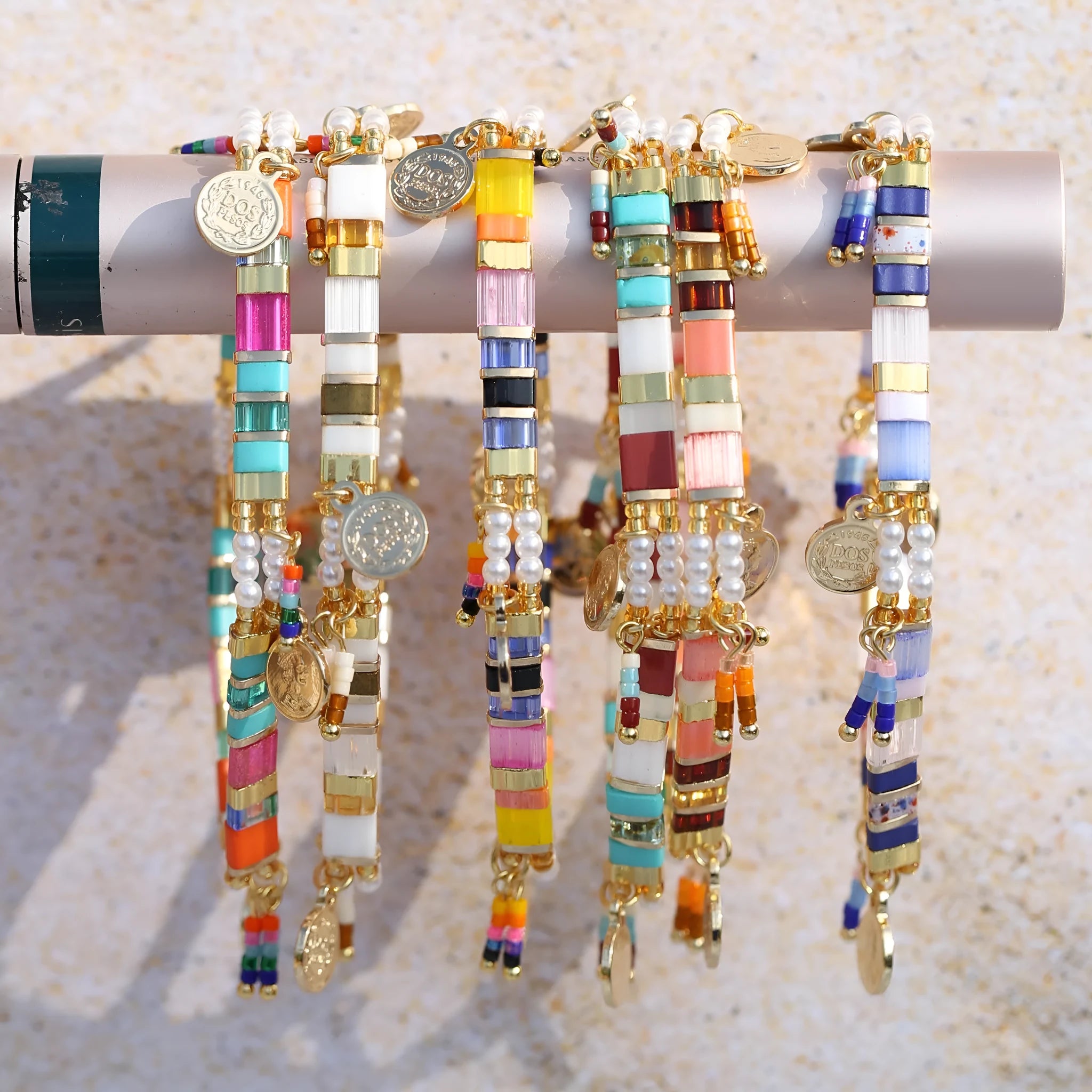 Women's imitation pearl beaded bracelet in European and American style with handmade construction
