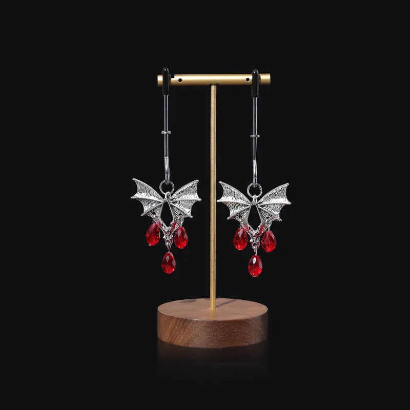Silver bat-shaped adjustable nipple clamp and clitoral clip with alloy construction