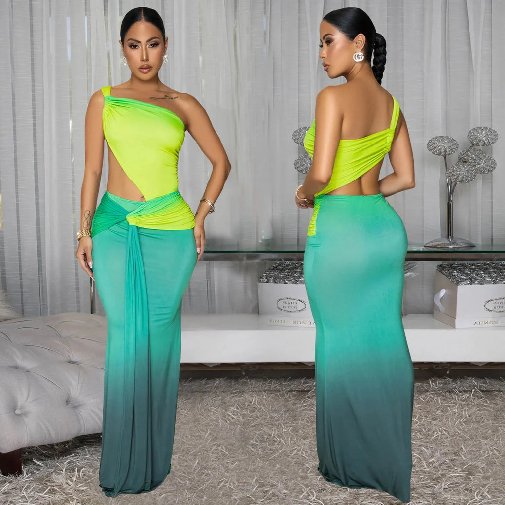 Women's gradient colour cross-shoulder sleeveless dress with a high waist and long one-step skirt.