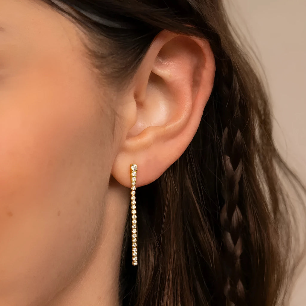 Women's geometric zircon earrings with Chinese style linear elements in gold or steel colour