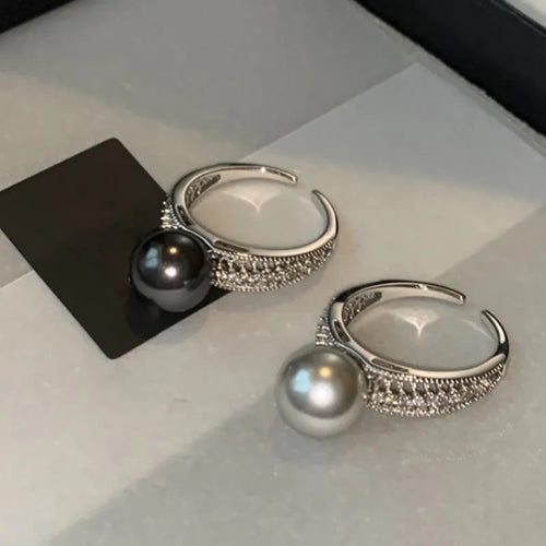 Adjustable opening copper ring with geometric design and black pearl finish for women