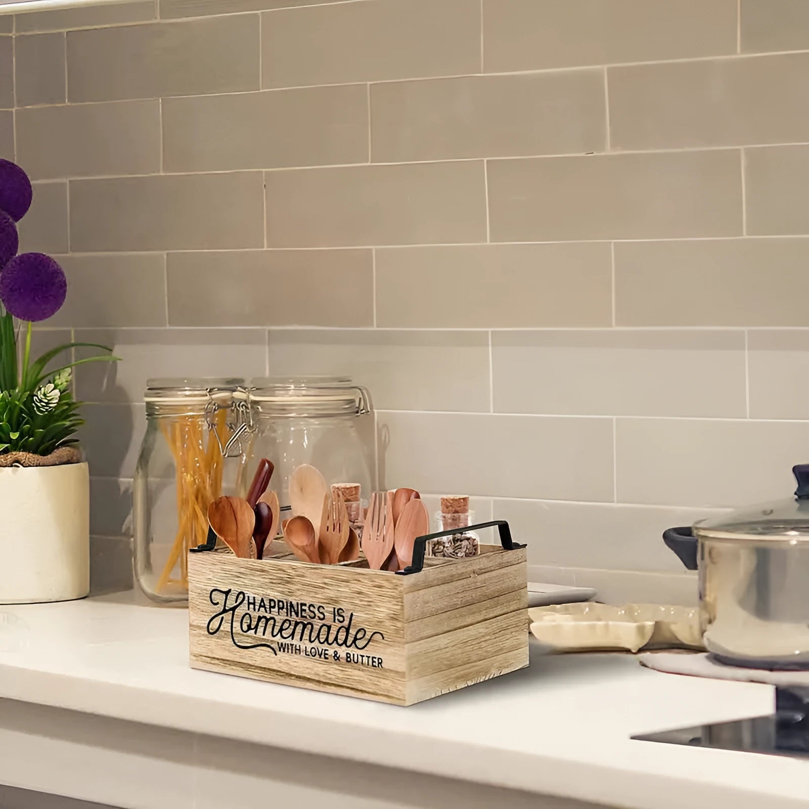 Wooden kitchen storage box with grid dividers measuring 23×16.8×10cm